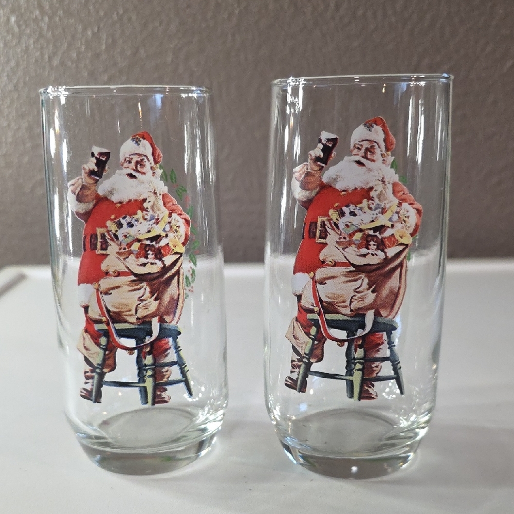 Vintage Coca Cola Santa Claus Collector Holiday Glasses Set